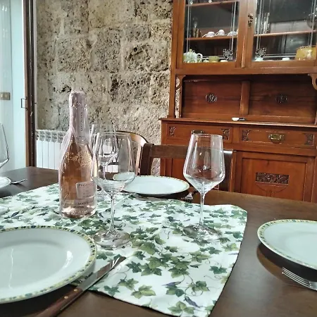 Apartment Cisterna 33 *
