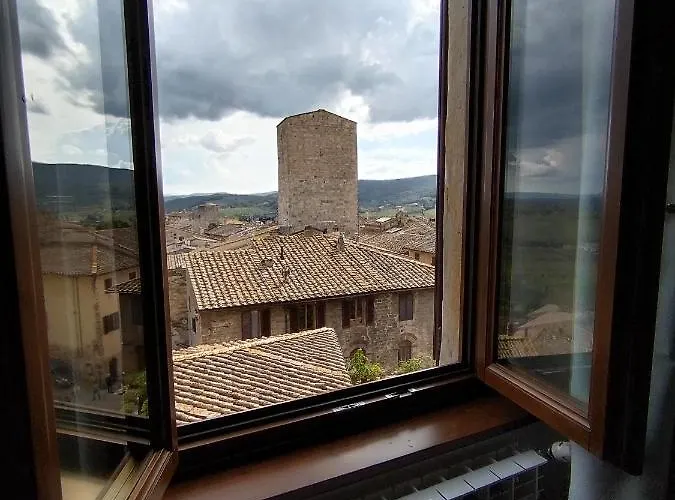 Cisterna 33 San Gimignano